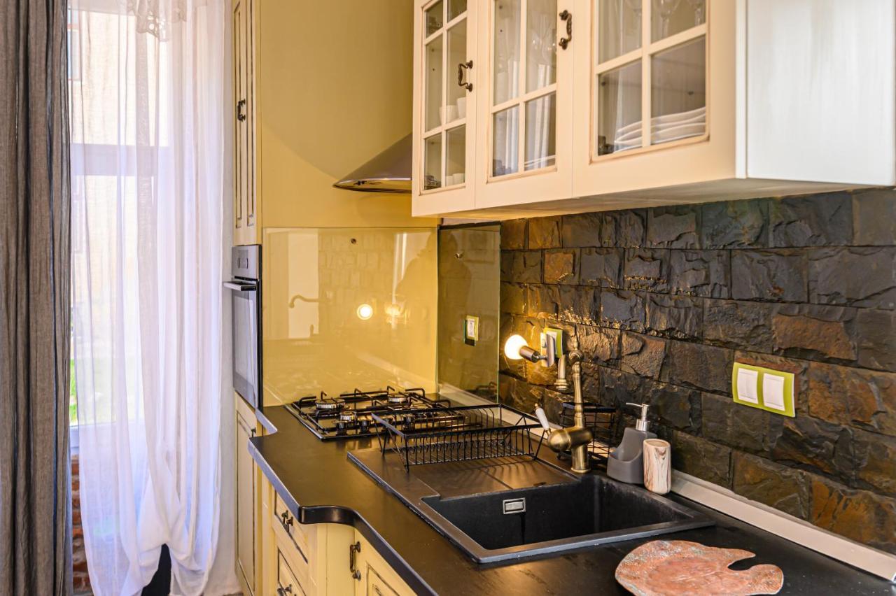 Koa - Goli 2Bdr W Terrace Lägenhet Braşov Exteriör bild