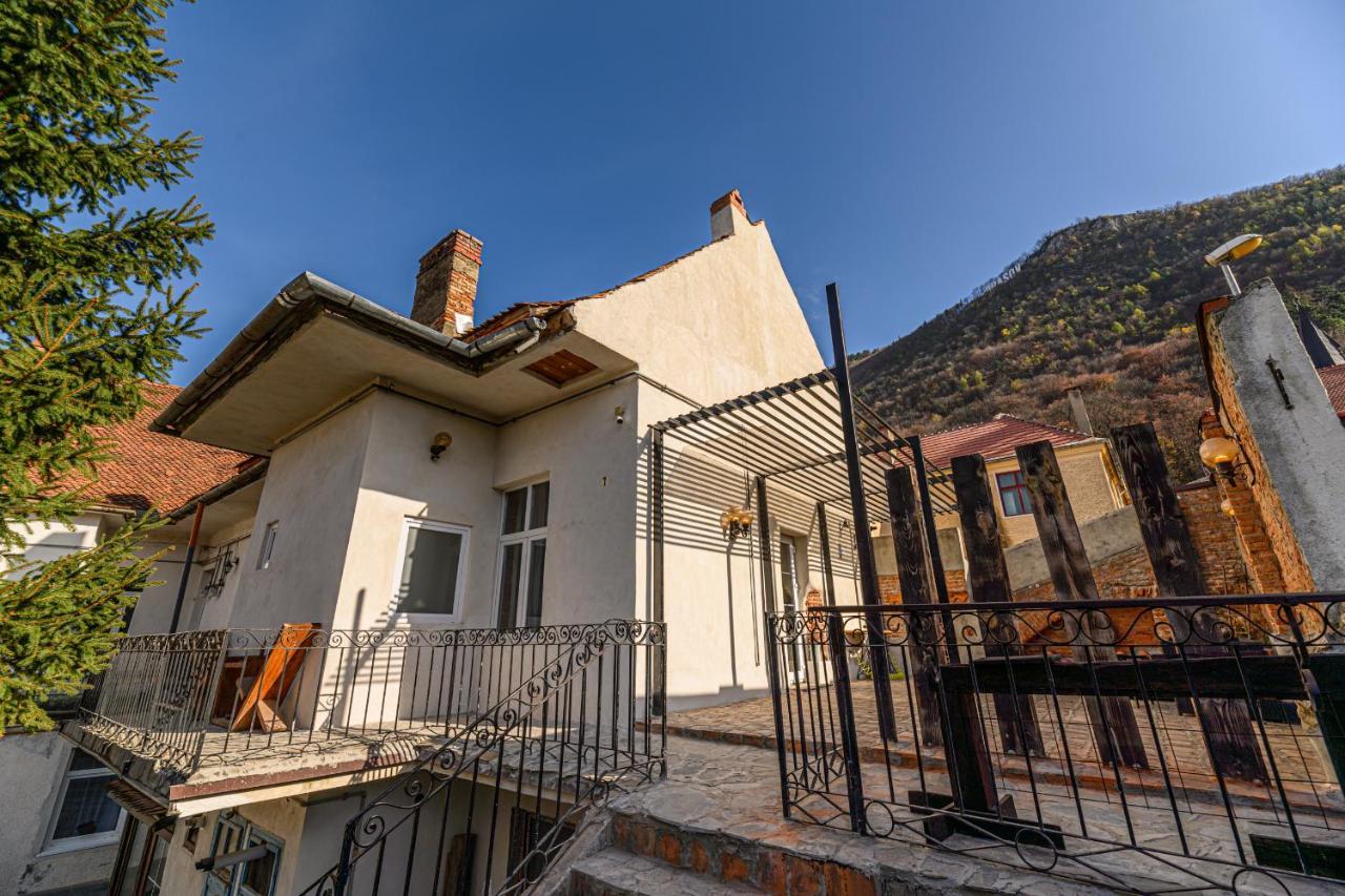 Koa - Goli 2Bdr W Terrace Lägenhet Braşov Exteriör bild